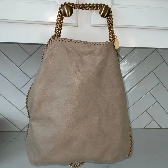 Stella McCartney Falabella Cream Shoulder Bag with Gold Chain - Picture 8 of 16